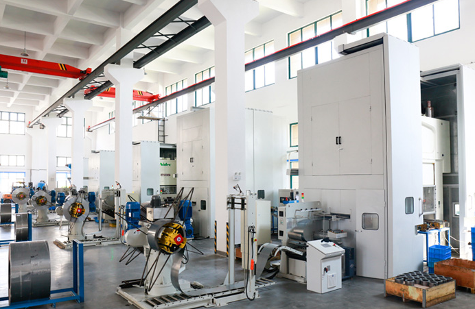 如何评估一家智能传动设备公司的技术研发与制造实力？